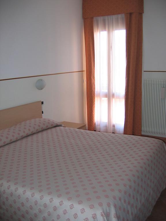 Hotel Da Si-Si Джемона-дель-Фриули Номер фото